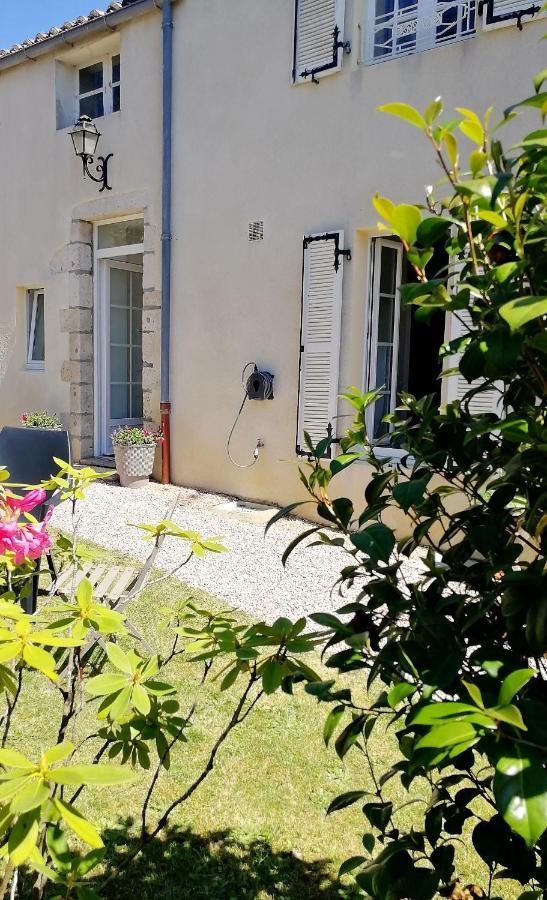 Le Gite Du Fou Logement 8 Pers 13Mn Puy Du Fou Saint-Amand-sur-Sevre Eksteriør bilde